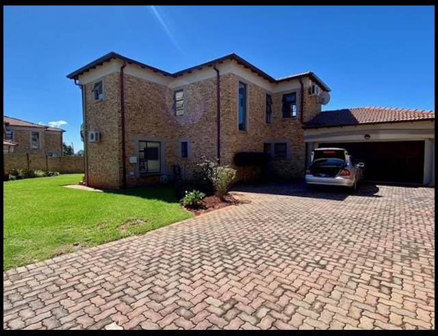 3 BEDROOM HOUSE FOR SALE IN RUIMSIG